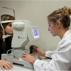 Máster en oftalmología + calidad en el servicio