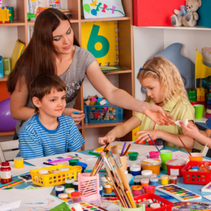 Profesional en expresión plástica y artística en la escuela infantil